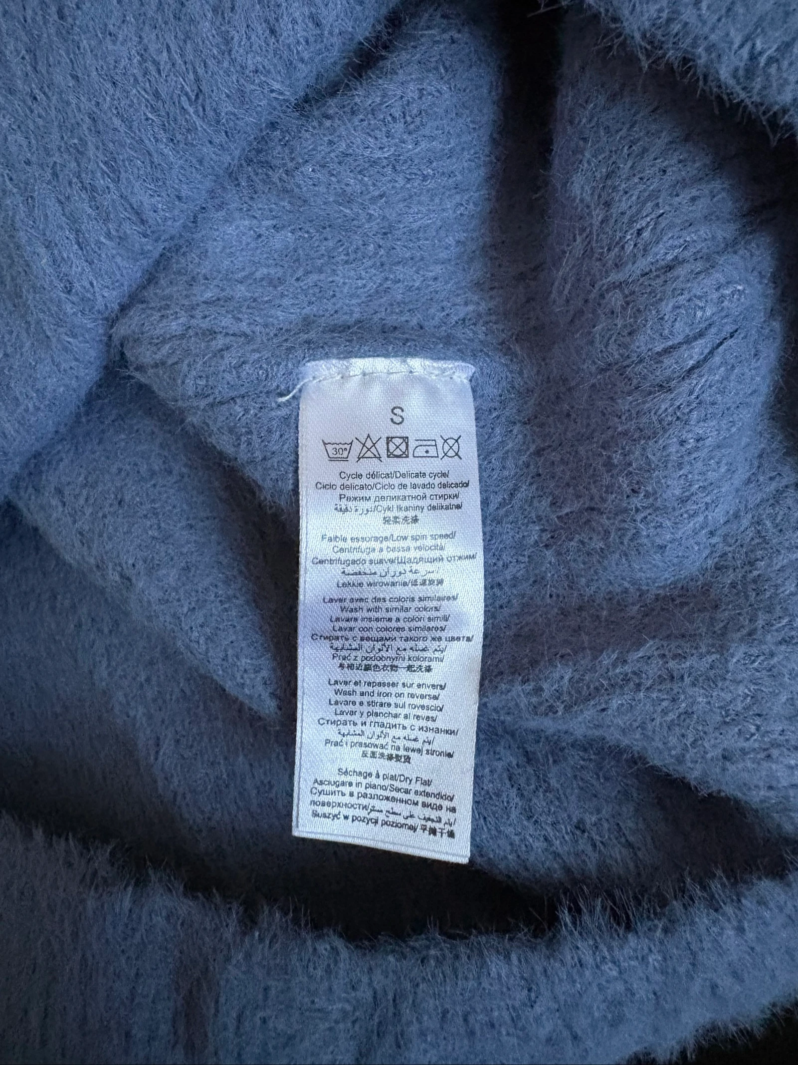 Women's S light blue BizzBee sweater – photo 6